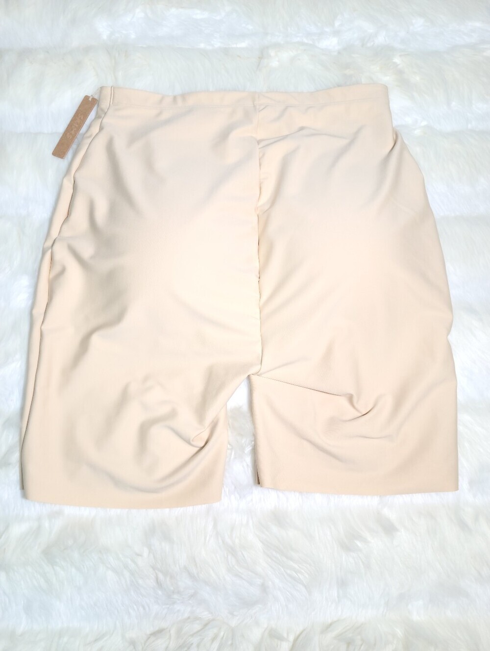 SKIMS Body Butt Enhancing Short Cream Sand Women 2X NEW